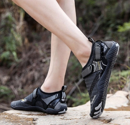 r | LightRunner® Plus | Hybrid shoes for active people